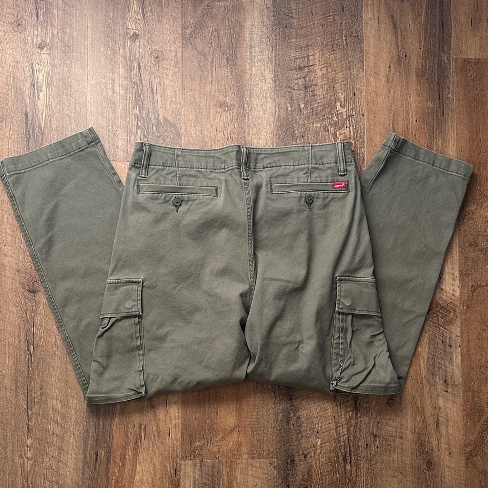 Levi's | XX Taper Mens Cargo Pant in Olive Night - Picture 6 of 6